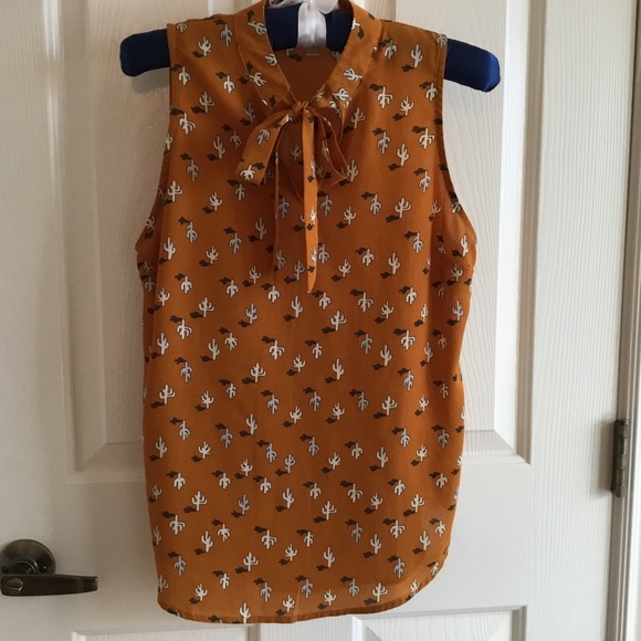 Love Fire sleeveless cactus print mustard color with neck tie - Picture 2 of 10